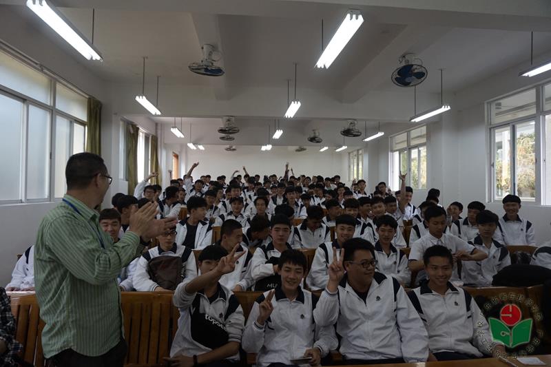 现场学生2-1.jpg