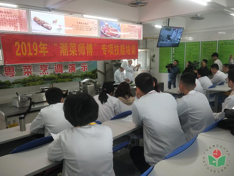 微信图片_20190325084039-1.jpg