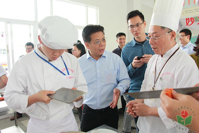 参观潮旅系教学场地3-1.jpg