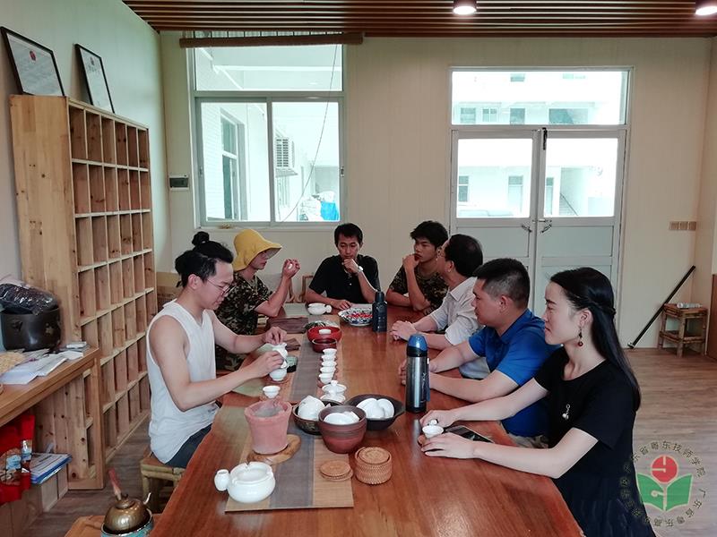 恒泰.座谈会-1.jpg