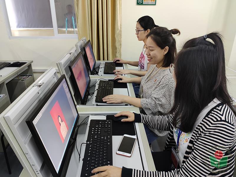 实事好事,拍电子证件照活动后期图片处理1.jpg