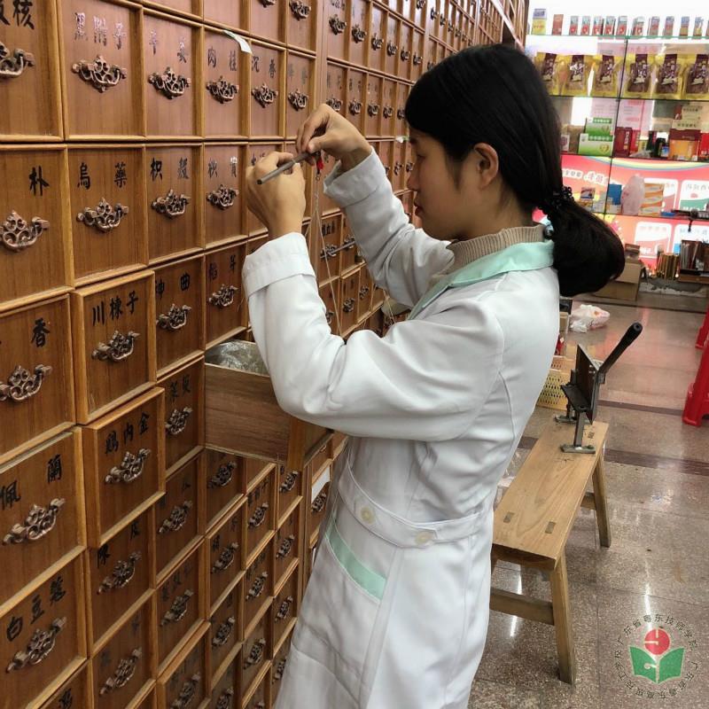 17Z3药物制剂专业吴佳妍同学实习.jpg