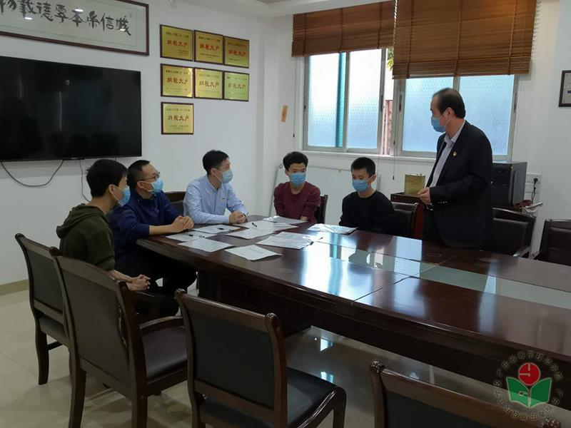 机械工程系党支部到汕头市澄海区正益设备有限公司开展助企业战“疫”防控复工复产的志愿服务活动2.jpg