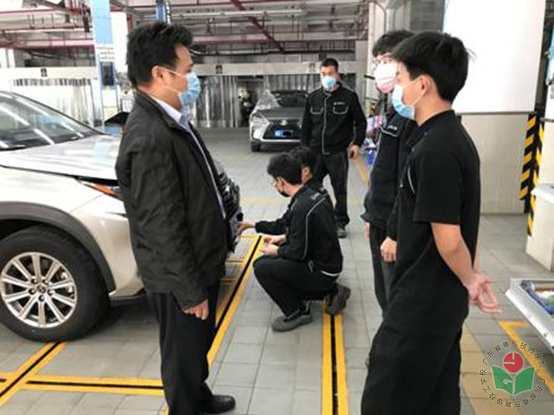 汽车工程系党支部党员干部深入合作企业走访1.jpg