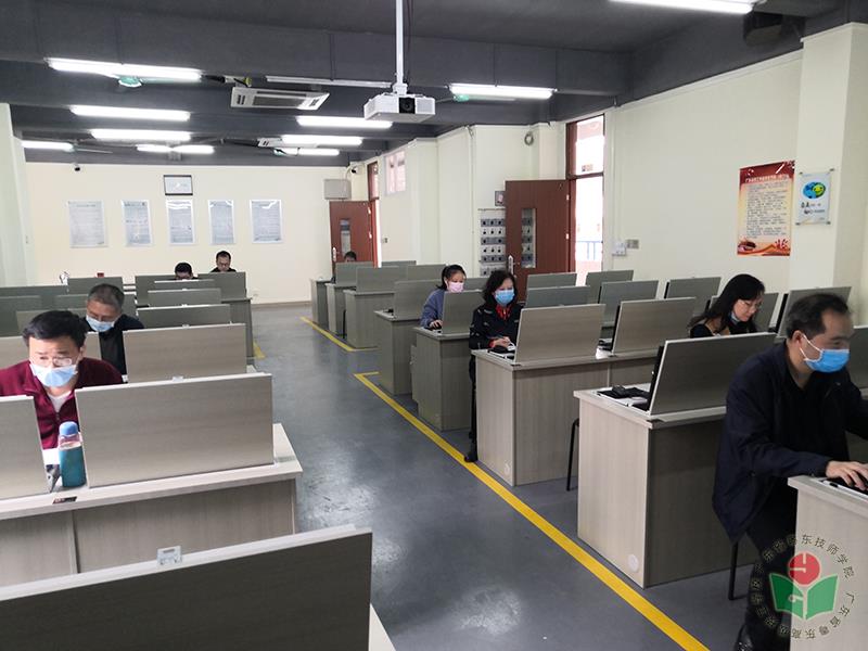 教学督导课堂巡查.jpg