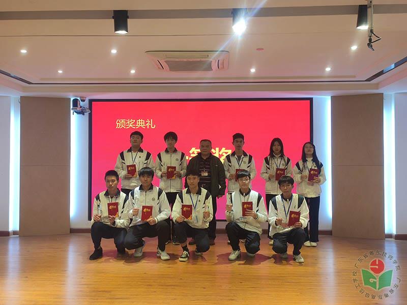 微信图片_20210111145718-1.jpg