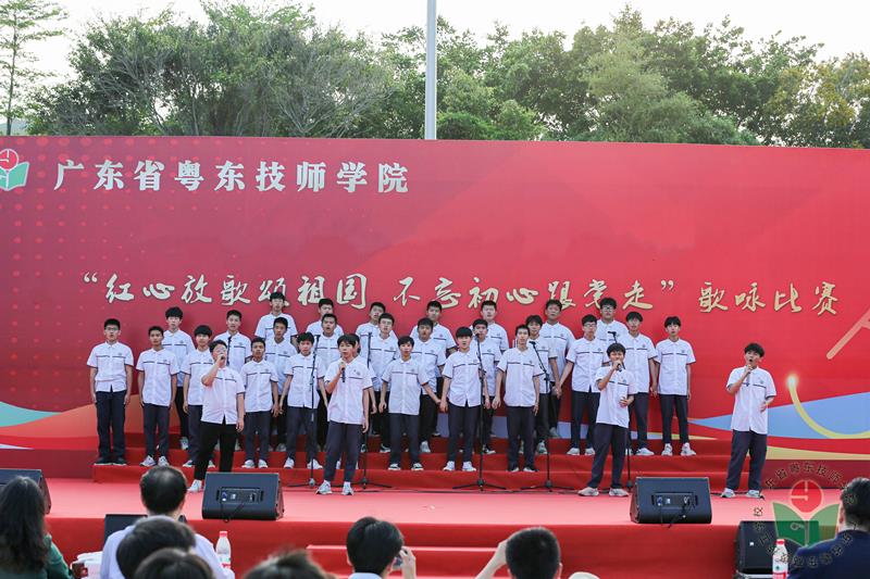 8-汽车工程系代表队.JPG