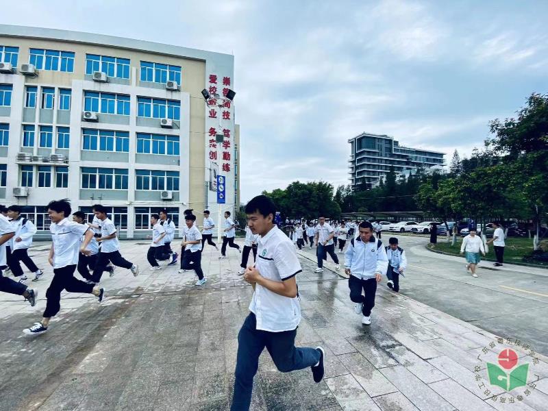微信图片_20220509203724 (1).jpg