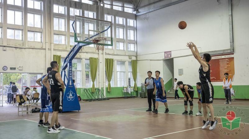 第一阶段行政VS信息.jpg