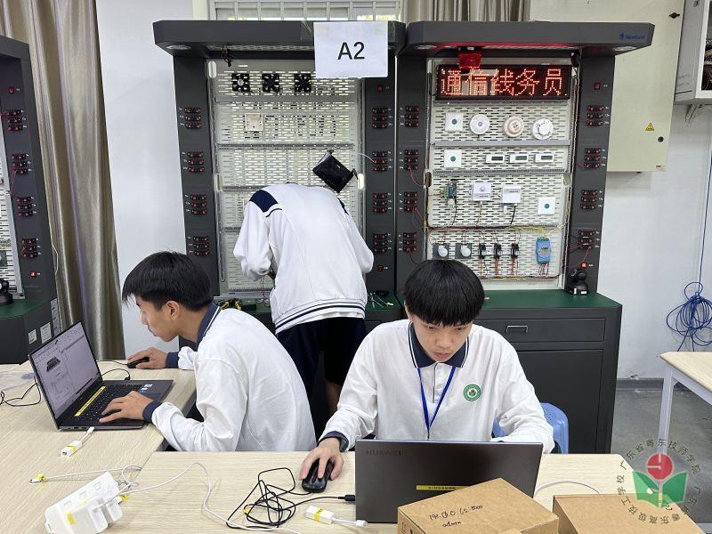 决赛3轮-信息网络通信线务员.jpg