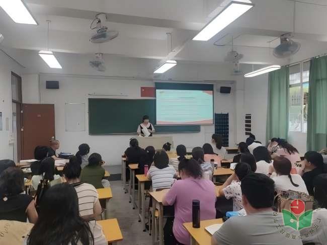 马克思主义学院1(1).jpg