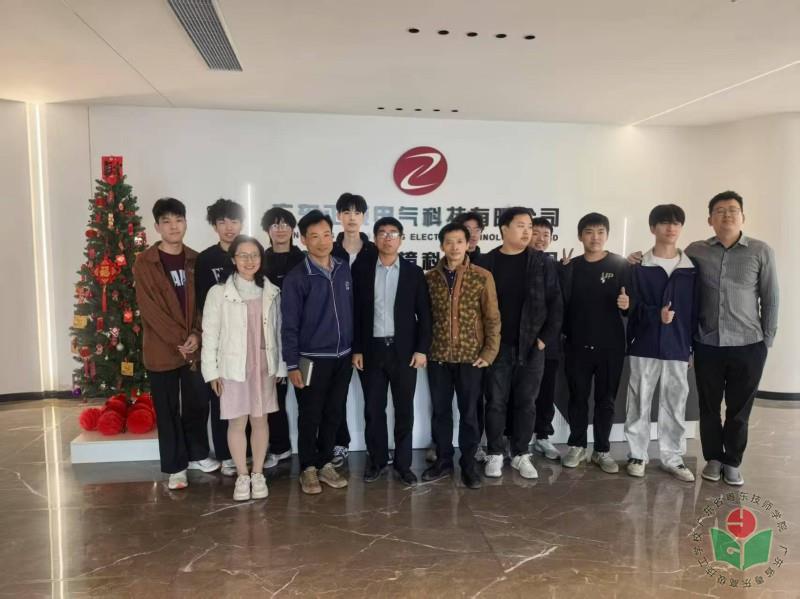 合影2.jpg