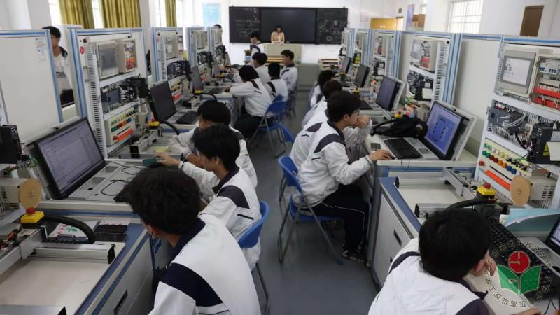 10.电气自动化设备安装与维修核心课程.jpg