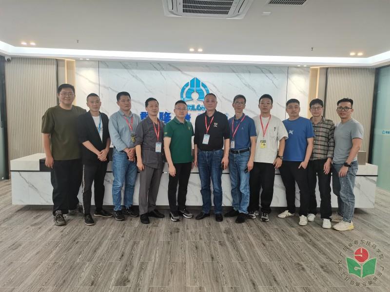 [图5-3] 数字创意学院到广东群隆精密科技有限公司交流.jpg